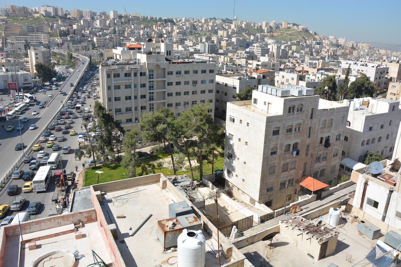 Teeba Palace Hotel Suites Amman Eksteriør bilde