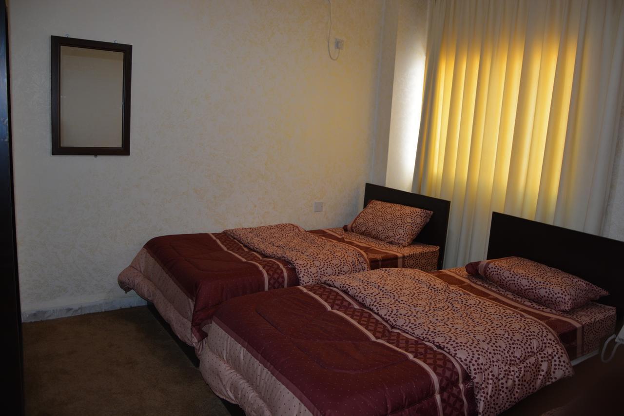 Teeba Palace Hotel Suites Amman Eksteriør bilde