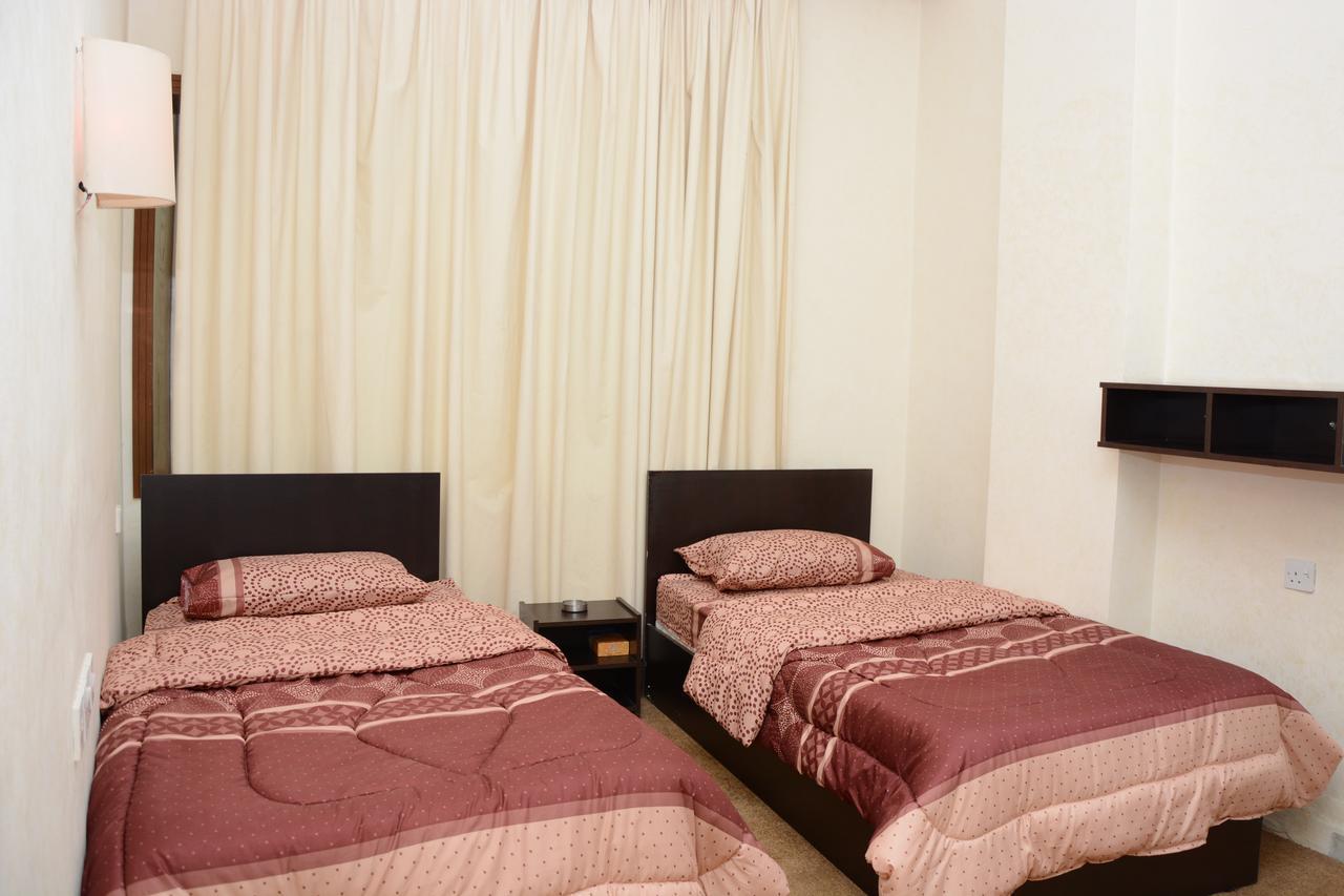 Teeba Palace Hotel Suites Amman Eksteriør bilde