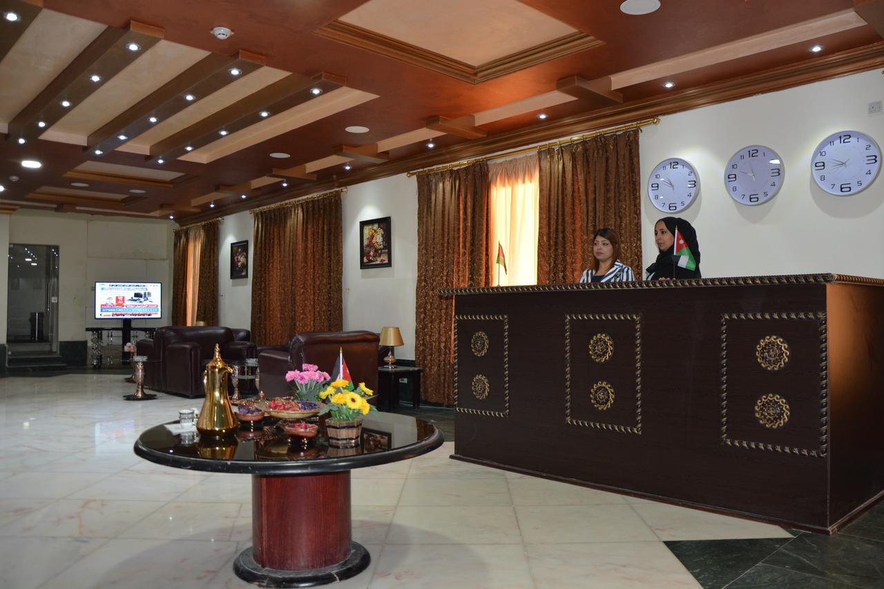 Teeba Palace Hotel Suites Amman Eksteriør bilde