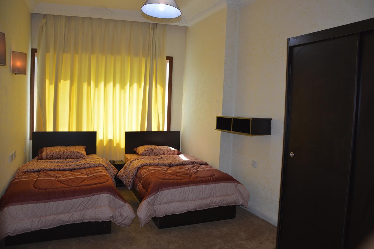 Teeba Palace Hotel Suites Amman Eksteriør bilde