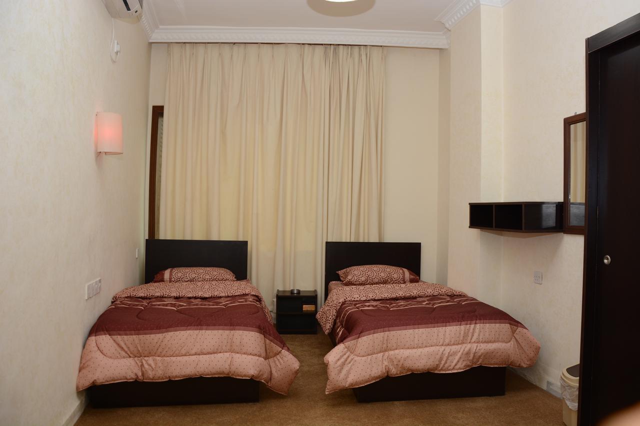 Teeba Palace Hotel Suites Amman Eksteriør bilde