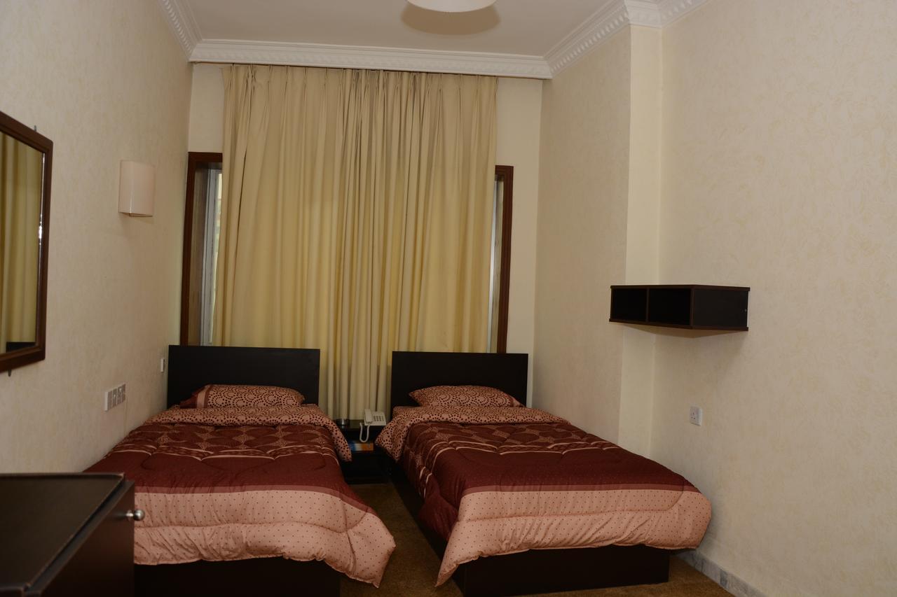 Teeba Palace Hotel Suites Amman Eksteriør bilde