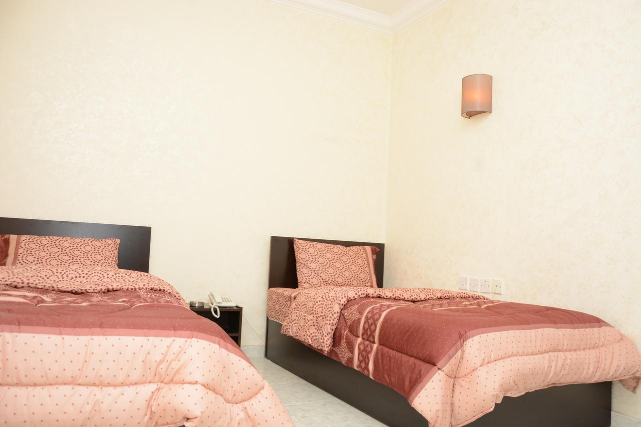 Teeba Palace Hotel Suites Amman Eksteriør bilde