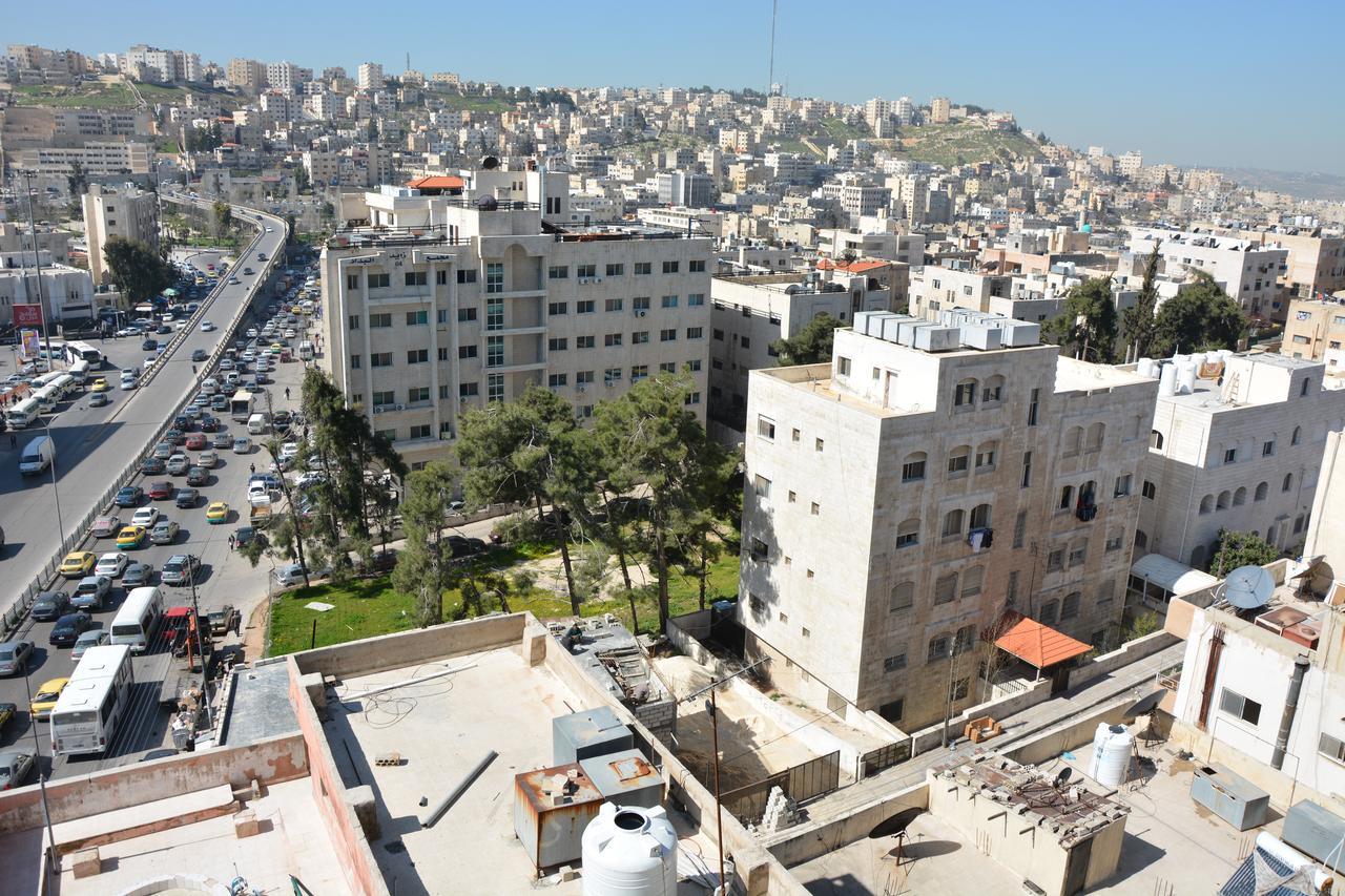 Teeba Palace Hotel Suites Amman Eksteriør bilde