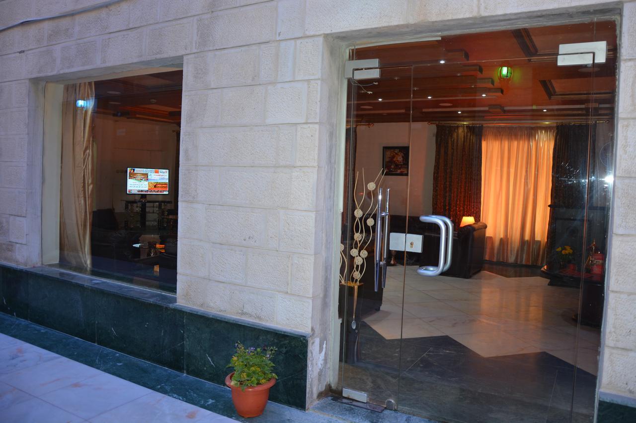 Teeba Palace Hotel Suites Amman Eksteriør bilde