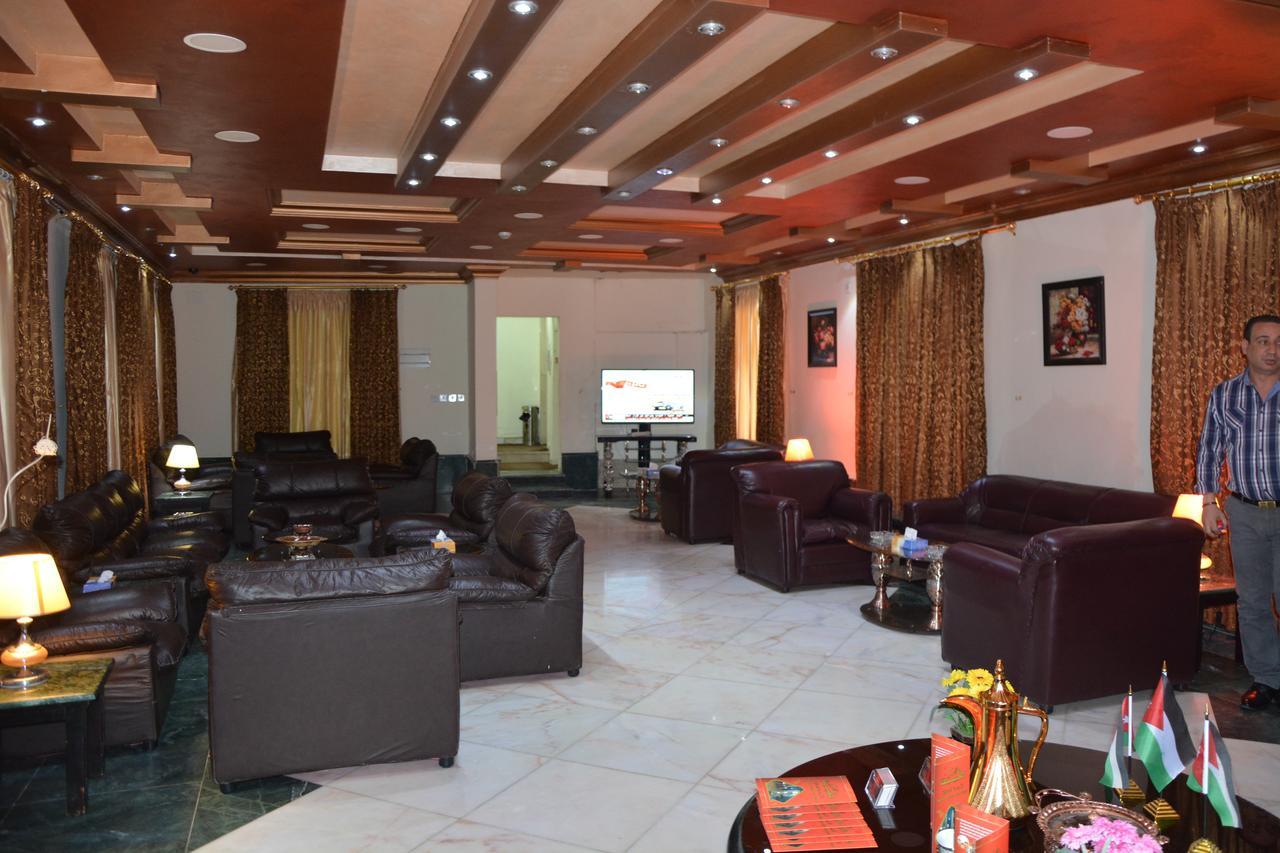 Teeba Palace Hotel Suites Amman Eksteriør bilde