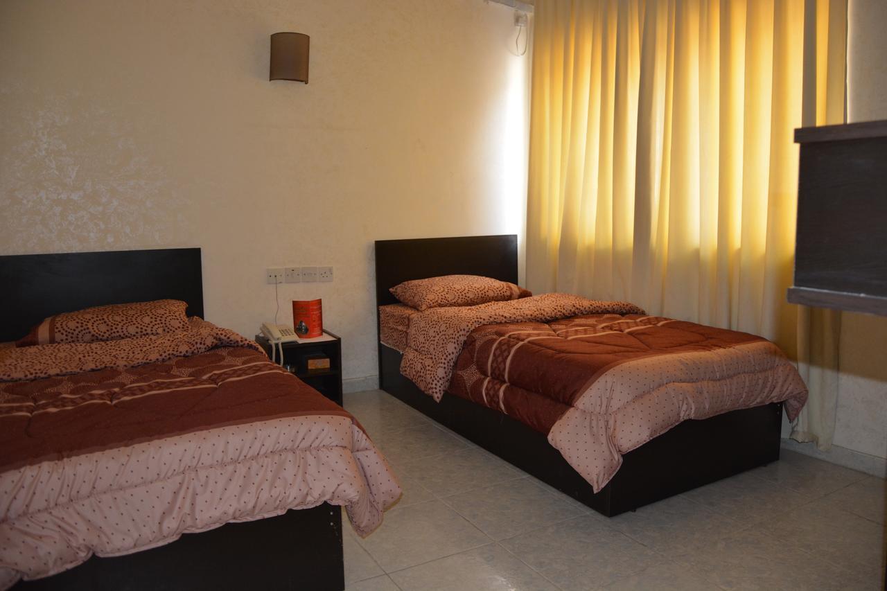 Teeba Palace Hotel Suites Amman Eksteriør bilde