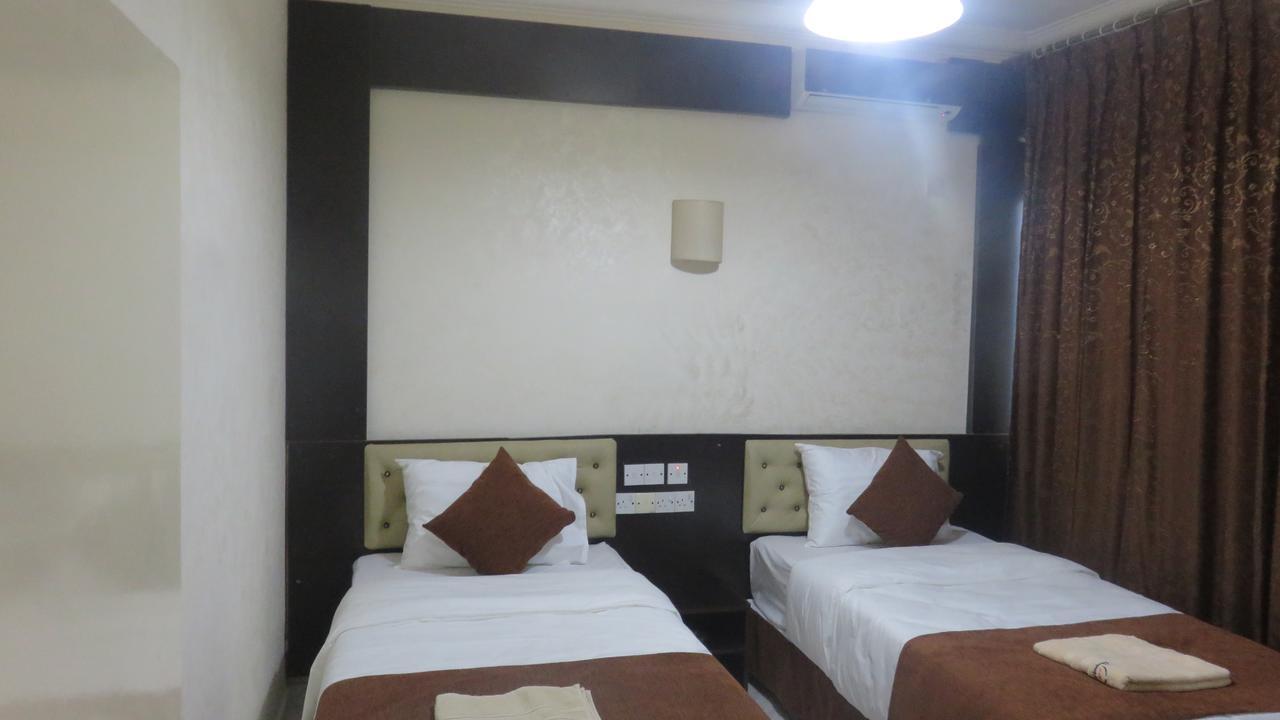 Teeba Palace Hotel Suites Amman Eksteriør bilde