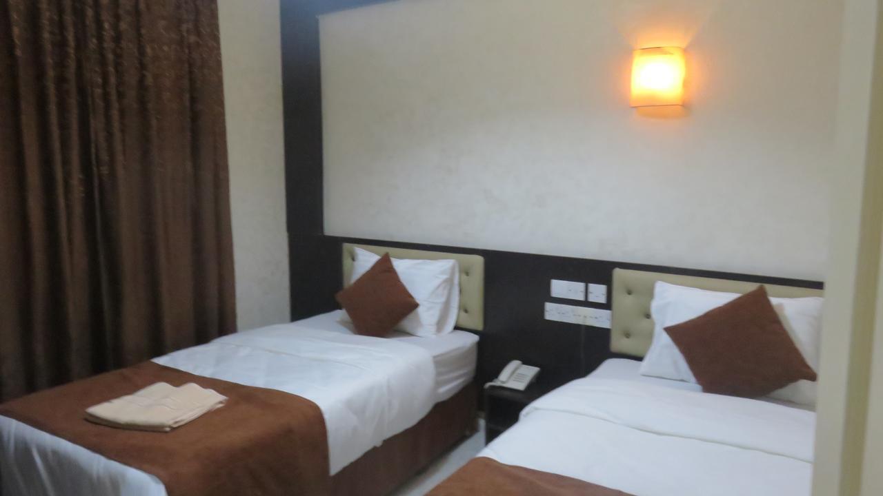 Teeba Palace Hotel Suites Amman Eksteriør bilde